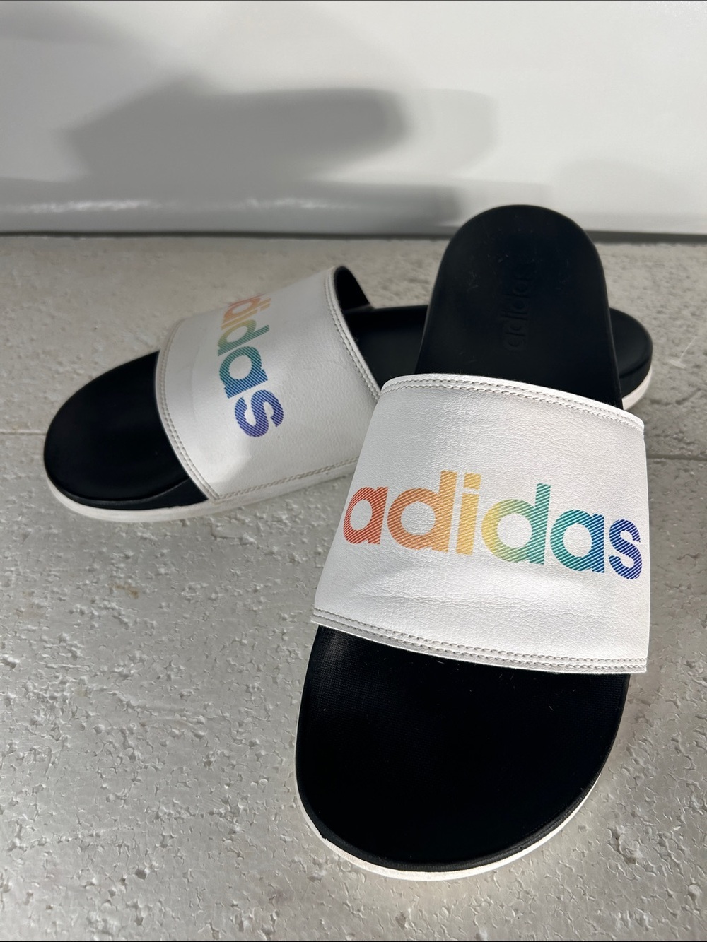 Adidas Mens SZ 13 White Slide Sandal Rainbow Logo Sporty Beach Sandal Poolside